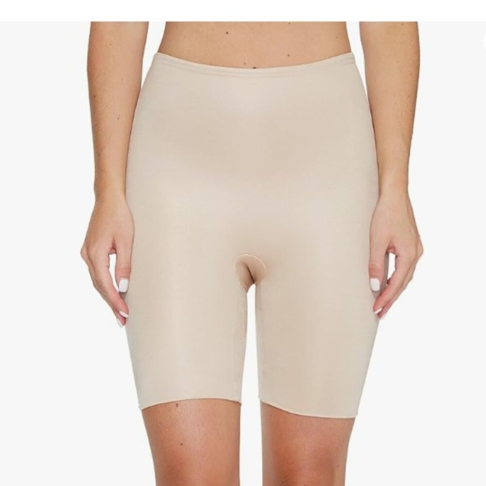 SPANX Power Conceal-Her Mid-Thigh Short M